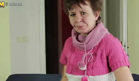 Perras maduras comprobar la polla del Hombre y se videos veteranas tetonas turnan para chuparla