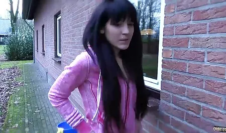 Lawyer bien veteranas fogosas follada su tetona cliente en la anal