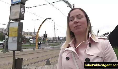 Rubia con un gran culo blanco para zorras veteranas su novio en la webcam