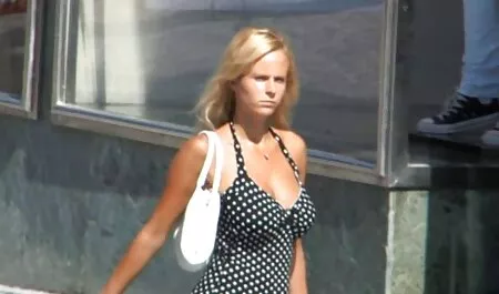 Culo, tetas y grasa se colocan con un pedazo de gruesa polla negra videos de veteranas culiando