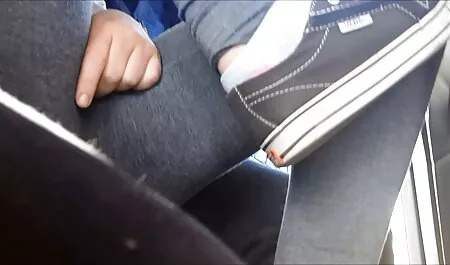 Novio de la Polla recibe mamada de veteranas follando la joven novia