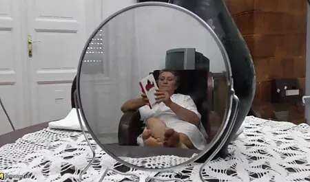 Modelo porno tiene que follar xxx gratis veteranas con el profesor