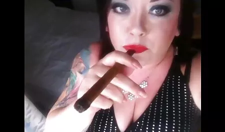 Modelo veteranas redtube porno y su sexy freaks en la cama