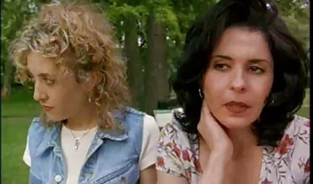 Porno xxx veteranas amateur Katya Kox muestra sus enormes tetas dulces