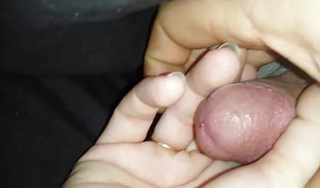 Joven, latina, gafas, extremadamente traviesa y libertina en el veteranas sexo videos sexo con un chico