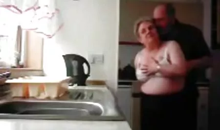 Encantador checa de veteranas cojiendo Pollo toma un trago de gigante sexo