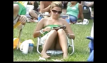 Maduro pornstar videos caseros con veteranas coño consiguiendo golpeó en la vibrador atado a la wall