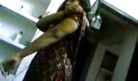 Joven modelo porno con videos hot de veteranas avidez lamiendo el ano de otro