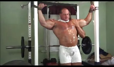 Las amas de casa que fluyen videos veteranas tetonas de un deseo salvaje a los moros