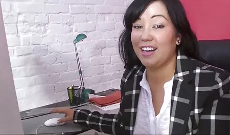 Estudiante videos veteranas hot ruso en medias obtiene profundo culo follada por mayores compañeros de clase