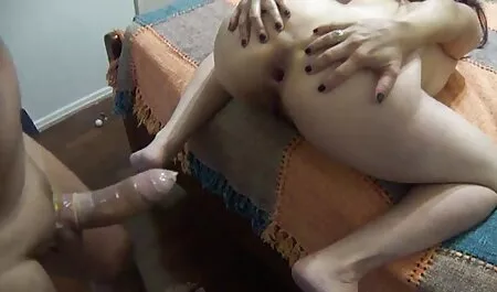 Dos novia jugar tira de tarjetas y videos de sexo de veteranas tener sexo lésbico