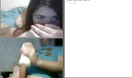 Delicioso joven pornstar consigue veteranas fallando la grande facial con semen