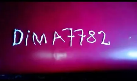 Chica rubia chupa sexo casero veteranas una polla negra gigante para una cogida caliente en una L.