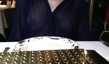 La polla de su novio recibió una veteranas colombianas follando mamada de una perra madura y salpicaduras de semen en su cara