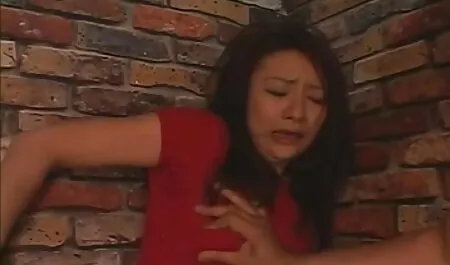 Latina striptease y masturbarse veteranas zorras para usted