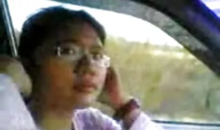 Los estudiantes se cuelan en xxx veteranas caseros la habitación de los hombres