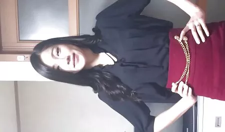 Curvas checa morena dedos de su L. con veteranas tetudas stripper