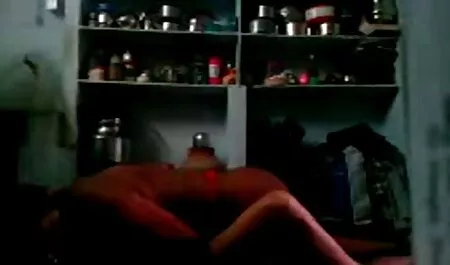 Ruso MILF masturba anal con veteranas follonas la fuerte falo