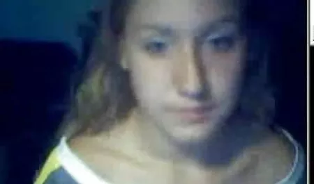 Sensual morena amateur da sus primeros youporn veteranas pasos en la profesión