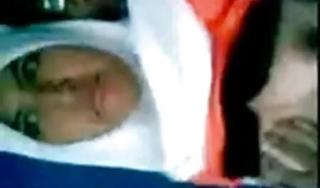 Una sincera selección veteranas con adolecentes de casting de jóvenes franceses chicas con una mierda diferente