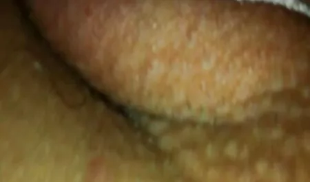 Sonrisas coquetas provocativamente traer videos veteranas xxx la recogida en el dormitorio