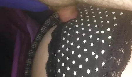 Rubia Adolescente se inclinó y se la follan en veteranas bien ricas L. después de la sauna