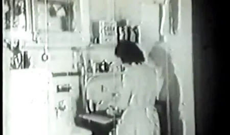 Depravado madura esposa trae a casa negro amante en ausencia veteranas chupando de marido