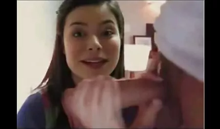 Joven Árabe puso a su amante y hermana videos de veteranas buenas con él en una cámara oculta